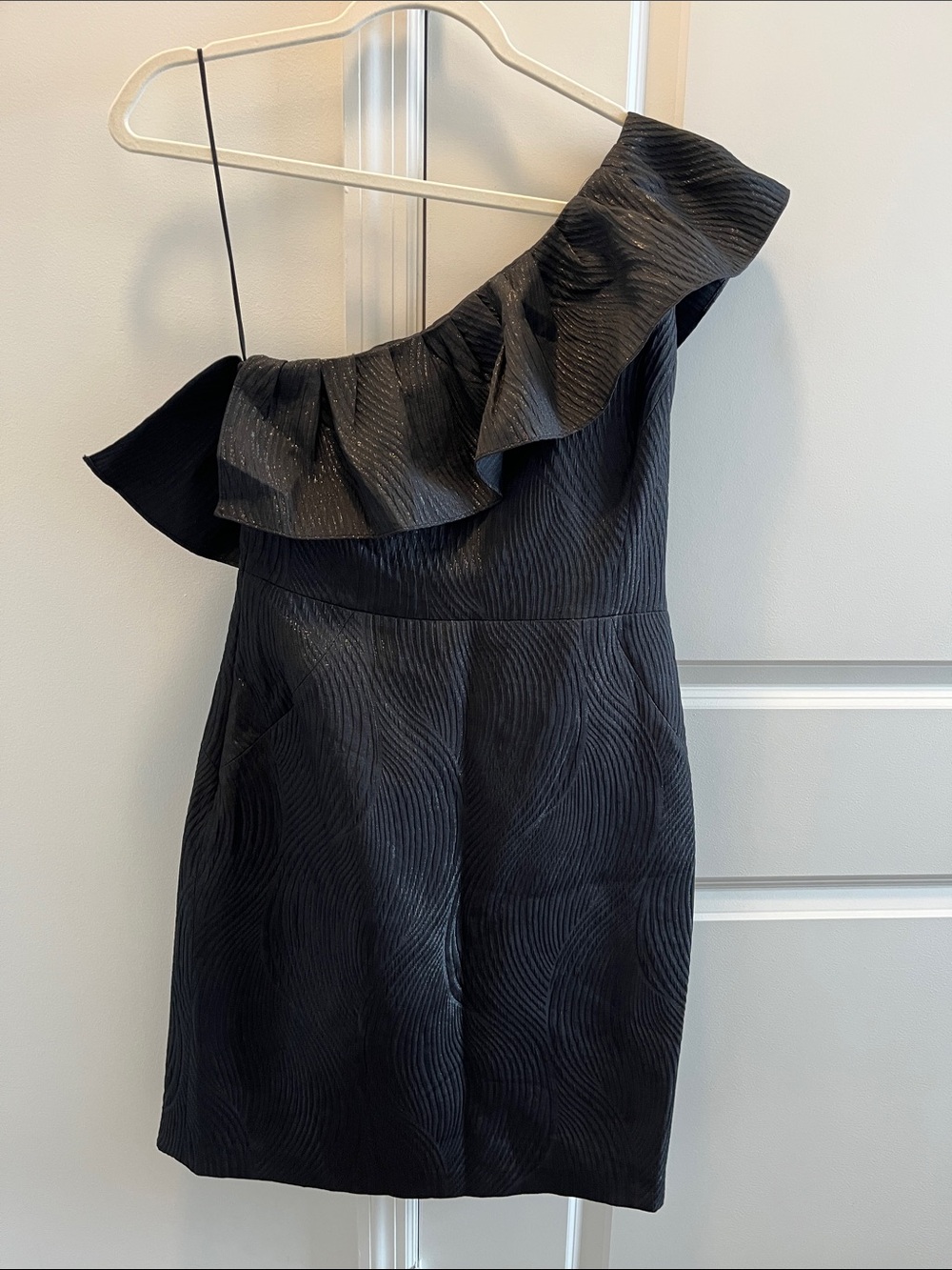 One-Shoulder Black Ruffle Cocktail Dress